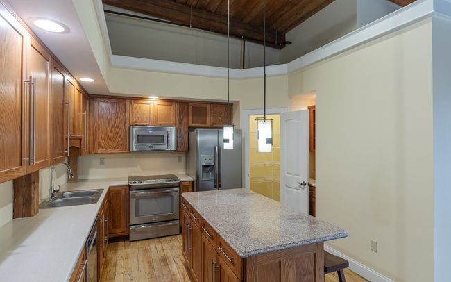 APT-10 - 8 Main St, Condo with 2 bedrooms, 2 bathrooms and null parking in Jaffrey NH | Image 5