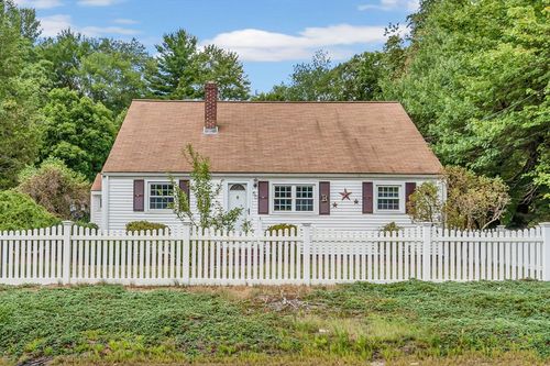 50 Hartford Ave E, Mendon, MA, 01756-1197 | Card Image