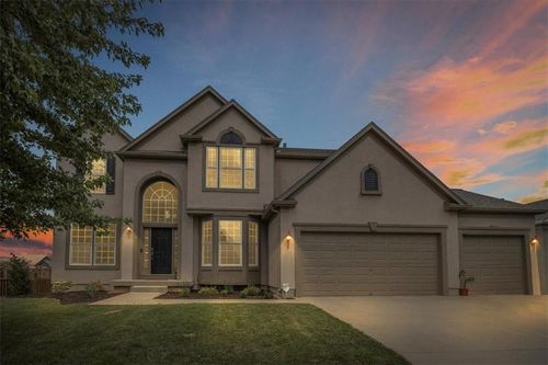 23600 W 93rd St, Lenexa, KS, 66227-7237 | Card Image