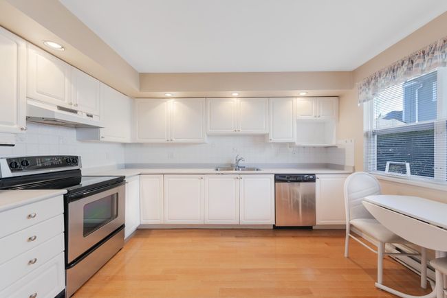 107 - 222 W 4 Th Street, Townhouse with 2 bedrooms, 2 bathrooms and 2 parking in North Vancouver BC | Image 10