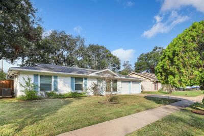 1102 W Flamingo Drive, House other with 3 bedrooms, 2 bathrooms and null parking in Seabrook TX | Image 1