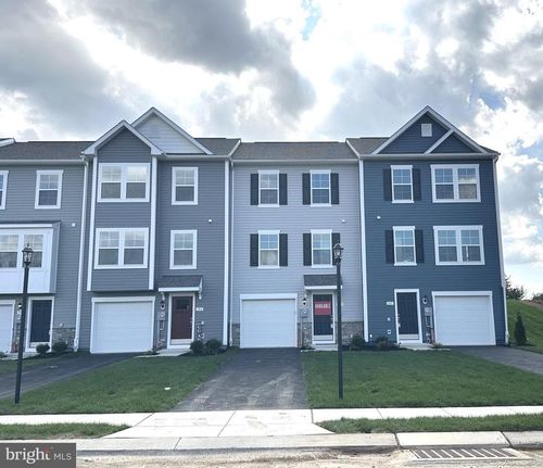 151 Homestead Dr, HANOVER, PA, 17331-8050 | Card Image