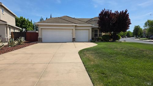 1043 Parkside Dr, Vacaville, CA, 95688-9499 | Card Image