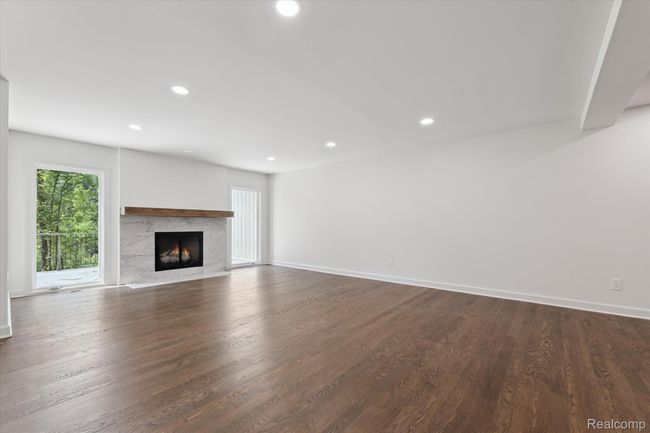 10-1105-Ivyglen-Cir-Bloomfield-Hills-MI-48304-WindowStill-20.jpg | Image 7