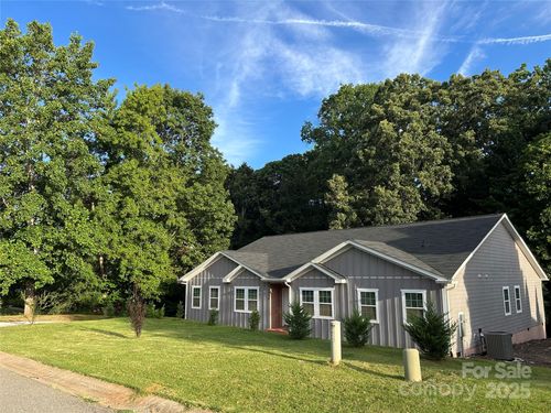 4054 Belle Meade Cir, Belmont, NC, 28012-6504 | Card Image
