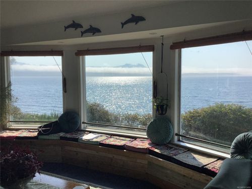 90 1st St, Sointula, BC, V0N3E0 | Card Image