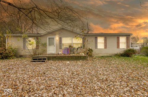 628 S 1st St, Scottsburg, IN, 47170-1908 | Card Image