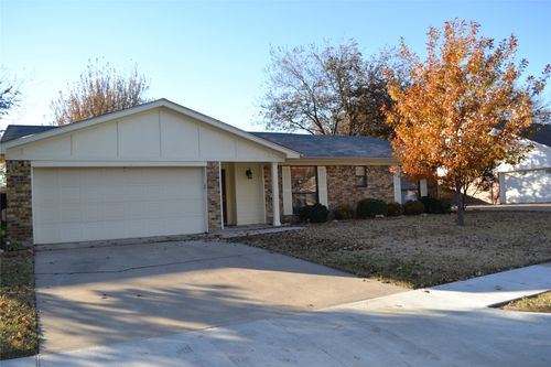 212 Gloria St, Keller, TX, 76248-2429 | Card Image