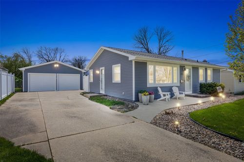 2765 14th Ave, Marion, IA, 52302 | Card Image