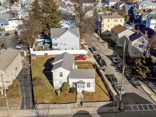 580 County St, Fall River, MA, 02723-3211 | Card Image