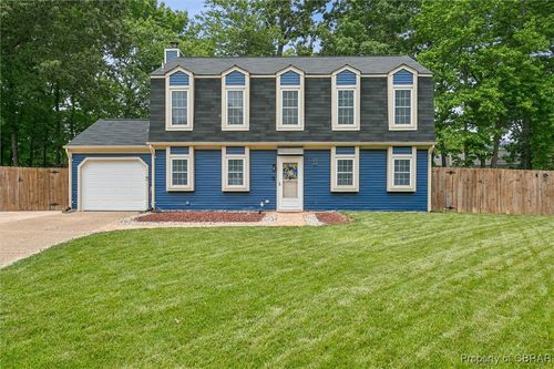 5 Hadley Pl, Newport News, VA, 23608-2022 | Card Image