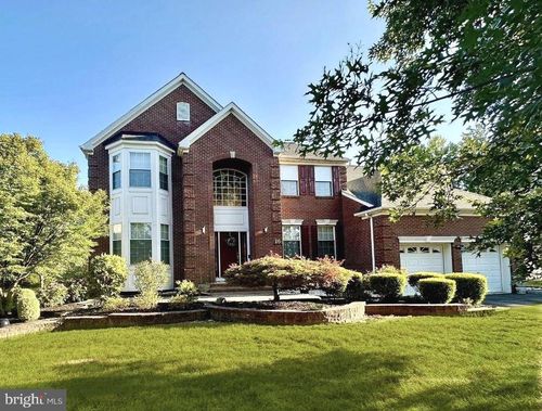 16 Lockewood Ln, EAST WINDSOR, NJ, 08520-2826 | Card Image