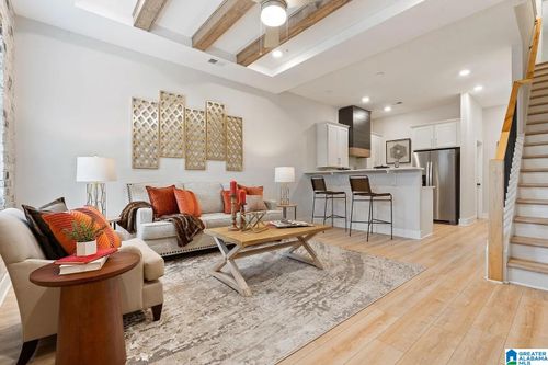 1022 Windsor Dr, HOOVER, AL, 35242-4782 | Card Image