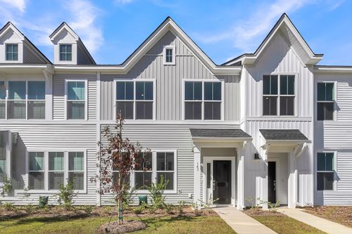 143 Brown Swiss Cir, Summerville, SC, 29483-5624 | Card Image