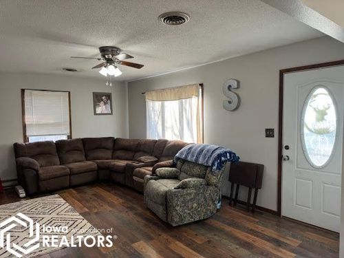 405 Washington St, New Market, IA, 51646-3072 | Card Image