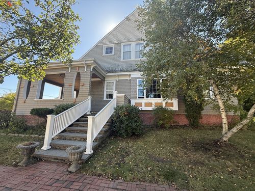1-14 Bartlett Ave, Cranston, RI, 02905-1335 | Card Image