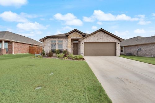 1202 Holly St, Cleburne, TX, 76033-5372 | Card Image