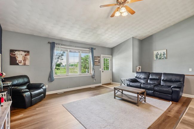 UNIT-6 - 1270 E Jakes Way, Condo with 2 bedrooms, 2 bathrooms and null parking in Whitewater WI | Image 4