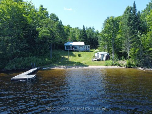 13 Bluff Road, Hastings Highlands, ON, K0L2S0 | Card Image