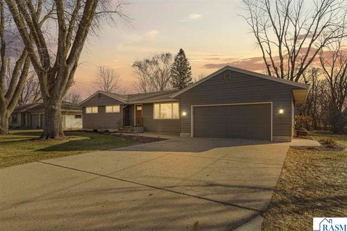 2028 Roe Crest Drive, North Mankato, MN, 56003 | Card Image