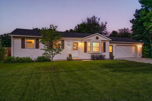 502 S 35th St, Galesburg, MI, 49053-8733 | Card Image