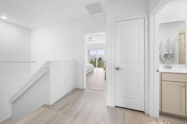 837 Se 16 Th Ct, Townhouse with 3 bedrooms, 3 bathrooms and null parking in Homestead FL | Image 22