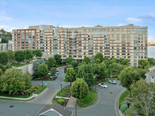 apt-209-8100 River Rd, North Bergen, NJ, 07047-7206 | Card Image