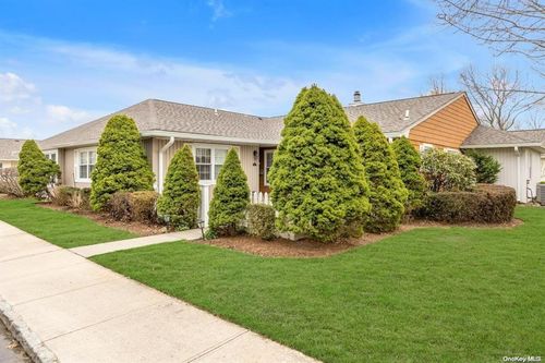 155 Revere Dr, Sayville, NY, 11782-1363 | Card Image