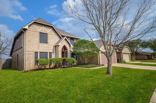 15911 Surrey Woods Dr, Friendswood, TX, 77546-3132 | Card Image