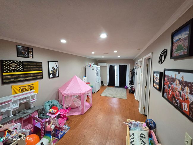 406 Holmes St, House other with 4 bedrooms, 2 bathrooms and null parking in Jonesville VA | Image 12