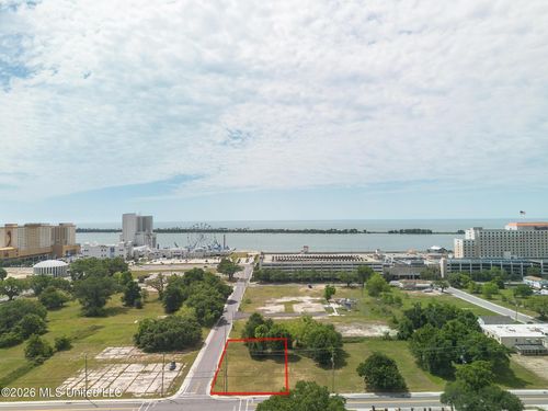 235 Howard Ave, Biloxi, MS, 39530-4611 | Card Image