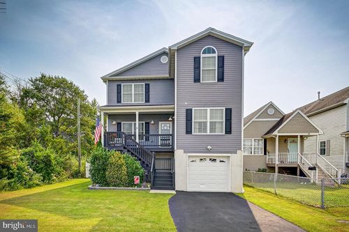 11 Brainard Ave, Port Monmouth, NJ, 07758-1601 | Card Image