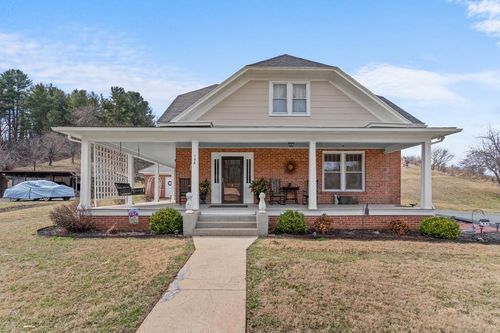 128 Kenbrook Dr, Galax, VA, 24333-1802 | Card Image