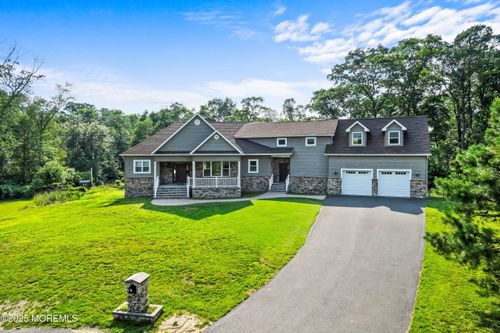 7 Rodeo Ct, Howell, NJ, 07731-2453 | Card Image