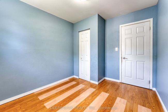 3742 Montcalm St, House other with 3 bedrooms, 1 bathrooms and 4 parking in Windsor ON | Image 7