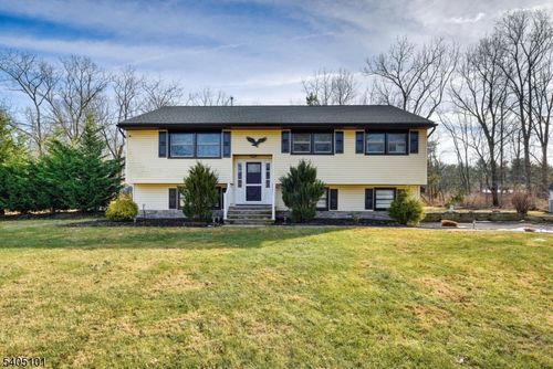 6 Elm Ave, Warren, NJ, 07059-6705 | Card Image