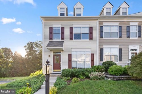 3968 Hartlake St, WOODBRIDGE, VA, 22192-7477 | Card Image