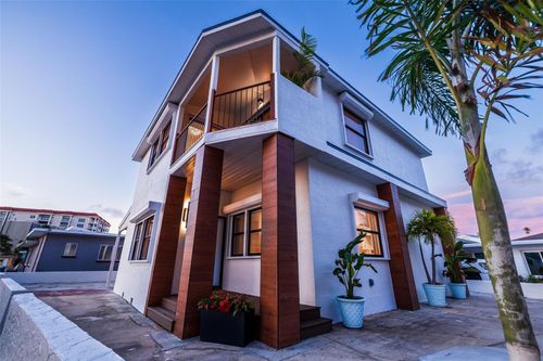 113 176th Ave W, REDINGTON SHORES, FL, 33708-1222 | Card Image