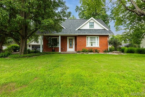 1905 Zschokke St, Highland, IL, 62249-2543 | Card Image