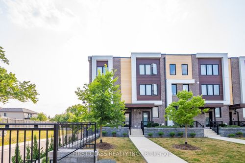 5-100 Stanley Greene Blvd, North York, ON, M3K0C8 | Card Image