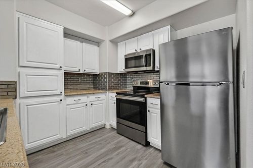 2160-8000 Badura Ave, Las Vegas, NV, 89113-2120 | Card Image