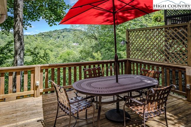 492 Skyland View Dr, House other with 3 bedrooms, 2 bathrooms and null parking in Blowing Rock NC | Image 33