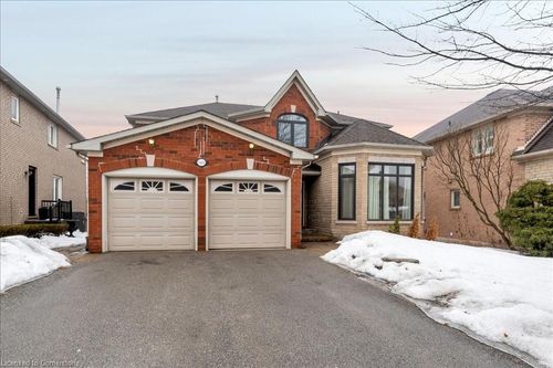 1459 Bayshire Dr, Oakville, ON, L6H6E8 | Card Image