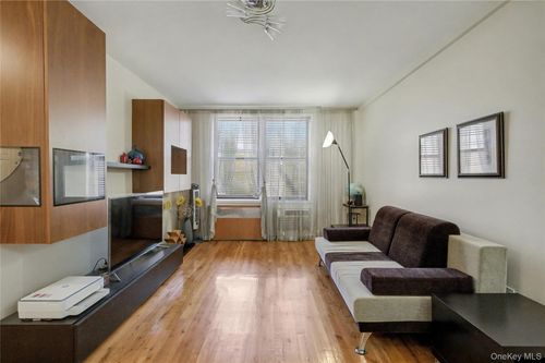apt-6m-1577 E 17th St, Brooklyn, NY, 11230-6743 | Card Image