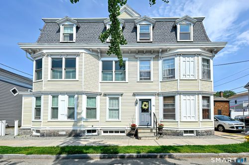 91 Water St, Stonington, CT, 06378-1463 | Card Image