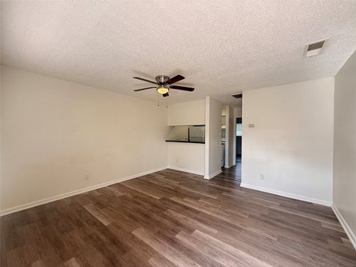 apt-b-2607 Ektom Dr, Austin, TX, 78745-2645 | Card Image