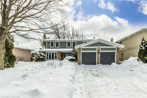 2502 Woburn Cres, Oakville, ON, L6L5E9 | Card Image