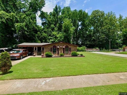 584 Benham Ave, Memphis, TN, 38127-8906 | Card Image