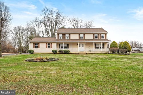 3 Eleanor Dr, WRIGHTSTOWN, NJ, 08562-2220 | Card Image