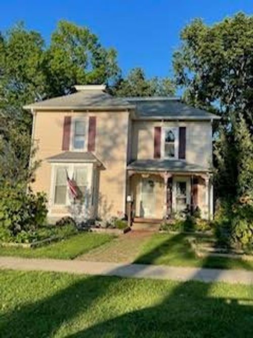 815 S Poplar St, Ottawa, KS, 66067-3040 | Card Image